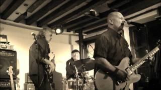 DR PICKUP BLUES BAND &quot;Honey Hush&quot; (Albert Collins) - LE PITCHTIME - Video by Yatra