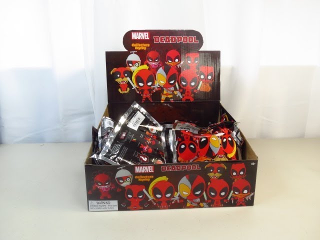 Vídeo relacionado con WONDEE Marvel Regalos [2 en 1] Pendrive + Llavero Original de Deadpool, Memoria USB con Adaptador USBC de 32 GB Marvel Avengers - Llaveros/Pendrive Originales para Regalar, Disney Regalos