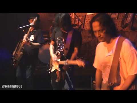 Anda Perdana & The Blackbirds - Dalam Peluk Shiva @ Yesterday Backyard