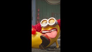 Minions 🤝 clowning around.