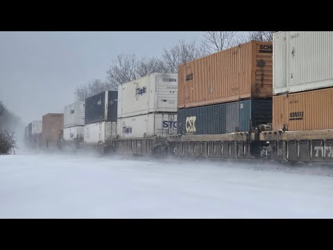 Intermodal Containers in the Snow of I158 in Unionville Ohio