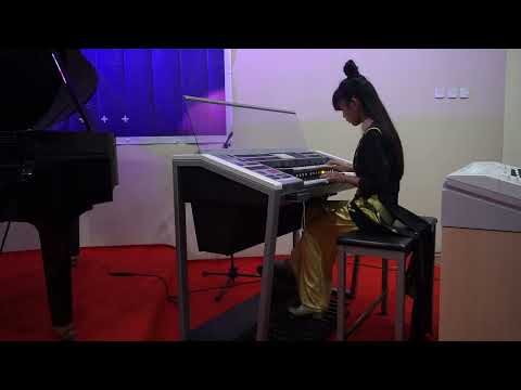 LYRA VALENKA JUARA 1 ELECTONE FIESTA JUNIOR B