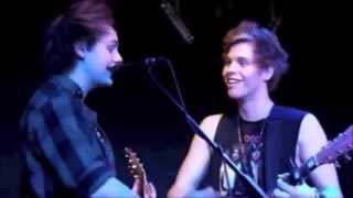 I swear I'm perfect for you || Muke Clemmings