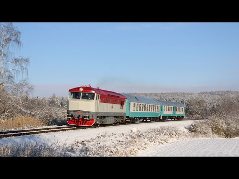 Bardotka 749 240 v čele zvl. R91064 do Bečova nad Teplou poblíž žst. Nové Strašecí (15.2.2025)