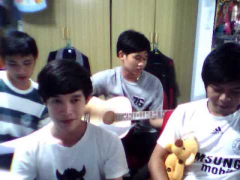 ครีม emolium การแสดงความคิดเห็นเป็นโรคสะเก็ดเงิน ใบกระวานบนมือกลาก