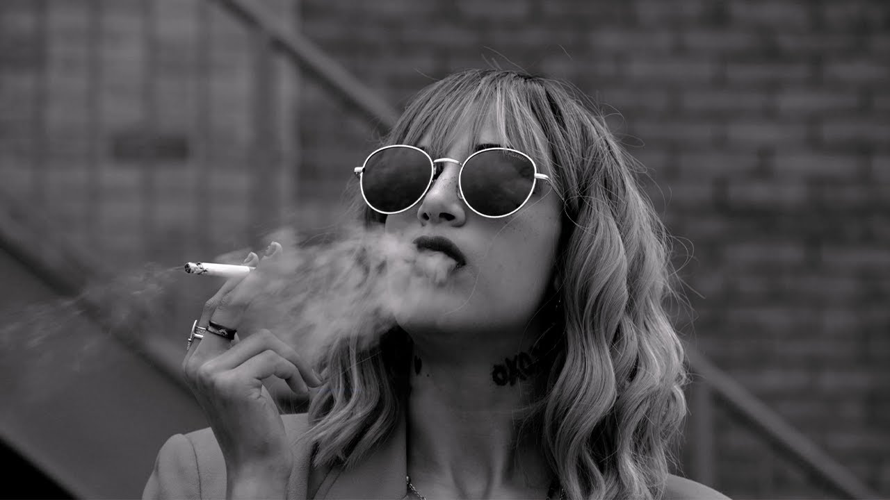 OFFICIAL TRAILER | LADY & COFFEE