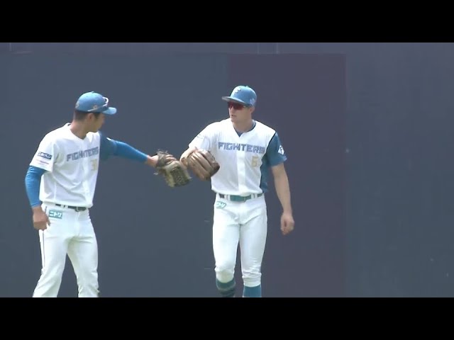 【ファーム】ファイターズ・スティーブンソン センター後方に飛んだ打球をジャンピングキャッチ!!  2024年6月11日 北海道日本ハムファイターズ 対 埼玉西武ライオンズ