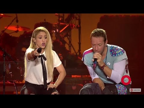 COLDPLAY ft. SHAKIRA - Chantaje LIVE (Chris Martin singing in Spanish)