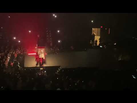Justin Bieber - “Changes” Part 2 (Live in San Diego, CA, United States) - Justice Tour