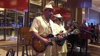 Twice As Good - Don&#39;t Let The Green Grass Fool You (live, Wilson Pickett style)