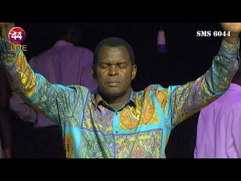 yimuka mukama yimuka ekyoto kyange kikuyita | pr Robert kayanja luganda deep worship moments