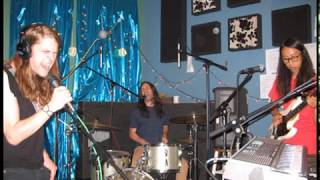 Ariel Pink&#39;s Haunted Graffiti - Live at WFMU (2008)