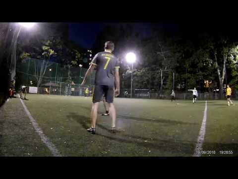 mecz pucharowy Semper Victoria - Warriors Warszawa (6:4)