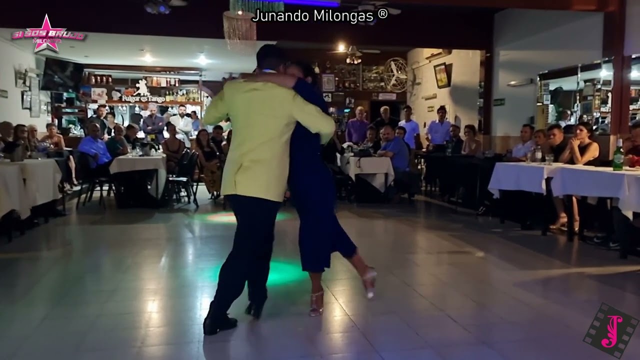 Video thumbnail for OCTAVIO FERNANDEZ & CORINA HERRERA || "Barrio Viejo" (Tanturi)