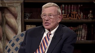 EWTN Live - 2019-02-21 - Lou Holtz video