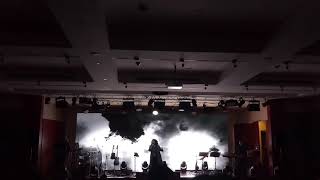 KATA HILANG MAKNA - YURA YUNITA ( SHOWCASE )