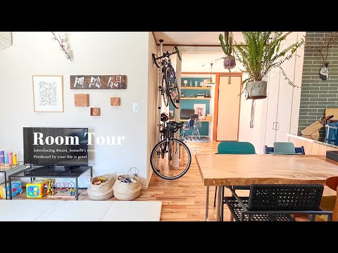 モダンな屋外のリビング スペース テラス木製パーゴラ屋外ダイニング エリア木製テーブル ベンチ