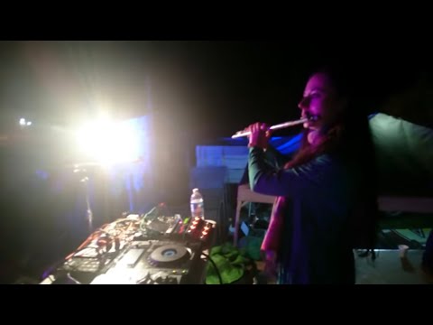 Tepoztlan, Mexico - Live performance of Lyctum & Spinney Lainey - Wake Up