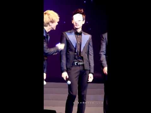 [HD Fancam] 120826 MO.A in Guangzhou - Vampire Eunhyuk ㅋㅋㅋ