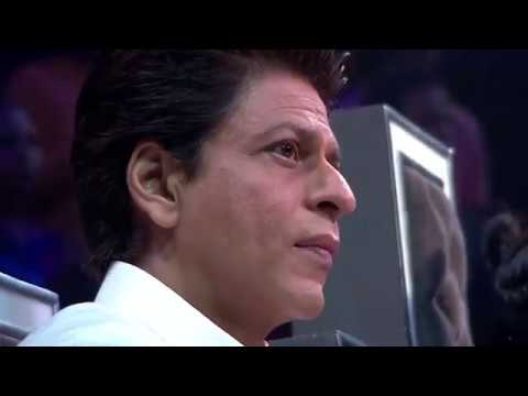 SHAH RUKH KHAN gets EMOTIONAL on set of Dance Plus