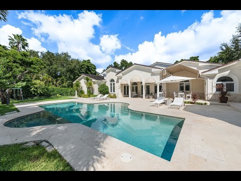 The Jills Zeder Group Presents 900 Alfonso Ave