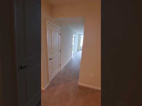 Take a Tour of Our Ellington (1B) Floor Plan