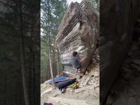 Moulin Rouge - V10 (Clear Creek, Colorado)