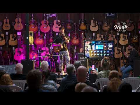 Live Looping Workshop "Flowers" by Carl Wockner | Mooloolaba Music