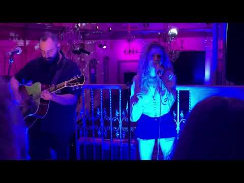 Janet Devlin - Back To My Senses live upstairs at Bush Hall, London (24/8/22)