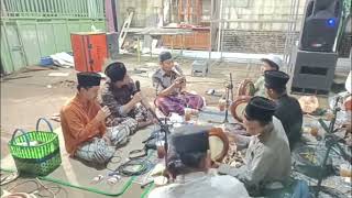 Download lagu YA ABAL HASANAIN, YA HABIBAN Versi menunggu || Hadroh sabanah mp3