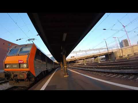 Entlang des TER 96272 mit Corail Wagen und SNCF BB 26000 nach Strasbourg Ville