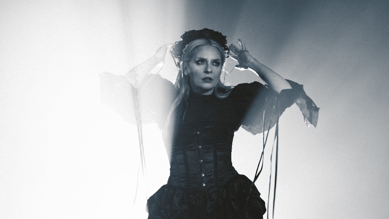 Eiv&oslash;r - Healer (Official Music Video) - YouTube