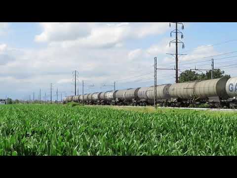 E652  con cisterne in transito nei pressi di pontecurone