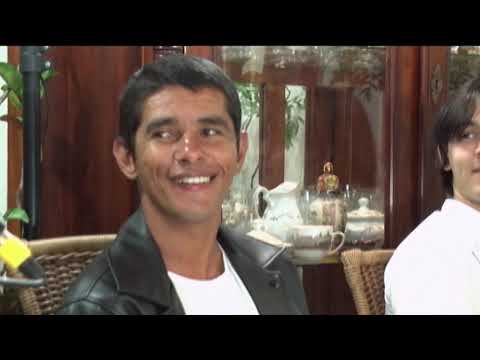 Program Prosa, Café e Viola #506 – Ronaldo Sabino welcomes comedian Luciano Gardenal.