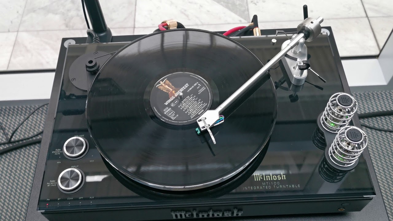 McIntosh MTI1000 all in one with turntable