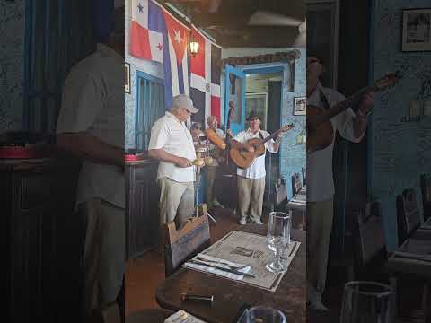 Mariposa traicionera desde la bodeguita ! en la habana vieja