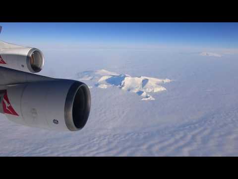 Qantas over Antarctica - Santiago direct Sydney (75° South)