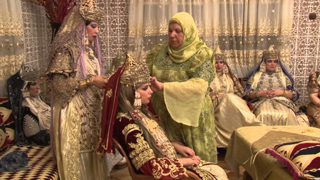 LES RITES ET LES SAVOIR-FAIRE ARTISANAUX ASSOCIÉS À LA TRADITION DU COSTUME NUPTIAL DE TLEMCEN