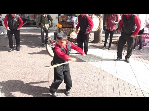 download lagu mp3 mp4 El Chinchinero, download lagu El Chinchinero gratis, unduh video klip El Chinchinero