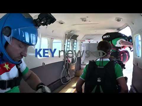 49 Jaar Srefidensi: Parachutisten Zorgen voor Een Adembenemend Feest