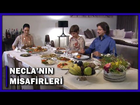 Necla, Emir ile Sedef'i Yemeğe Davet Etti! - Yaprak Dökümü Özel Klip