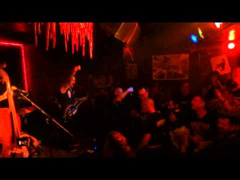 Coffin Nails - Let's wreck (Live @ Wild at Heart Berlin 19.09.2014)