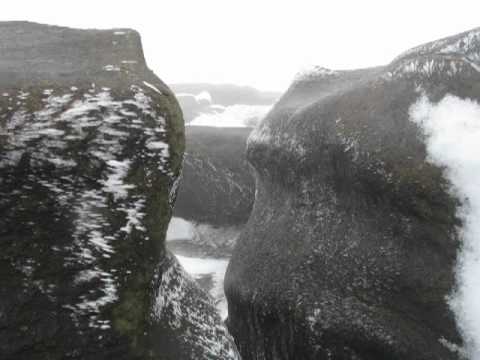 Kinder Scout - Gateside Clough to Seal Stones in snow