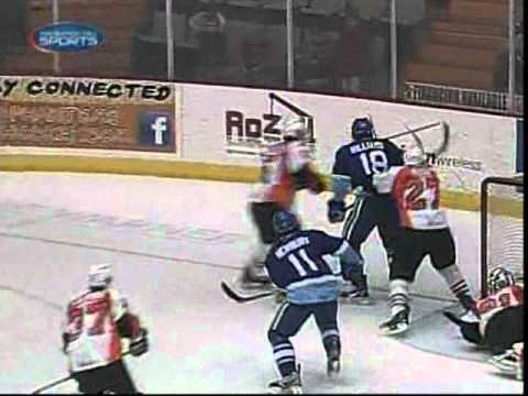 Kris Newbury vs Zac Rinaldo