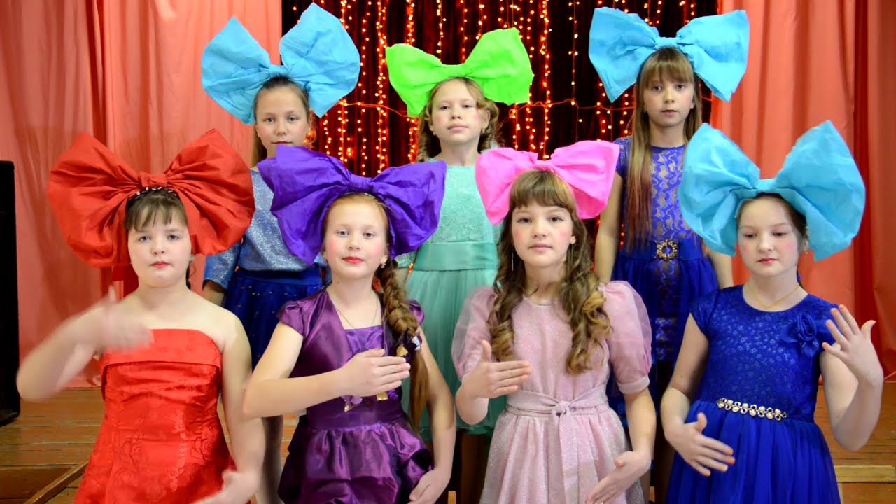 22. Кружок пения (Звонкие колокольчики) - "Папа подари мне куклу"