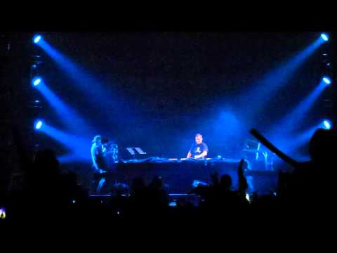 Kaskade - Dynasty (Dada Life Remix) @ Beyond Wonderland 2011