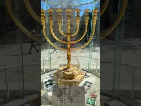 Ciprian Luca este live!