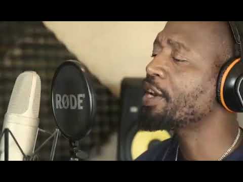 uQondanisa & Sandilisizwe and Amajaji hit song👌👌👌