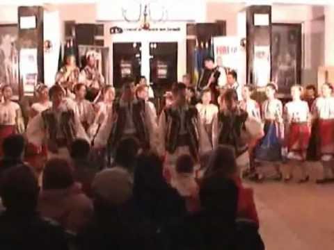 NICU PANDELE - LA NAI - alaturi de ANSAMBLUL "DOINITA" AL C.C. A STUDENTILOR DIN BUCURESTI