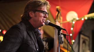 Chuck Mead & His Grassy Knoll Boys - The Devil By Their Side (Live in Nashville)